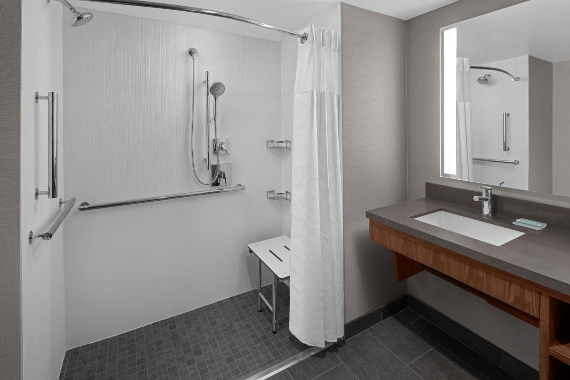 Courtyard By Marriott Pittsburgh University Center Экстерьер фото